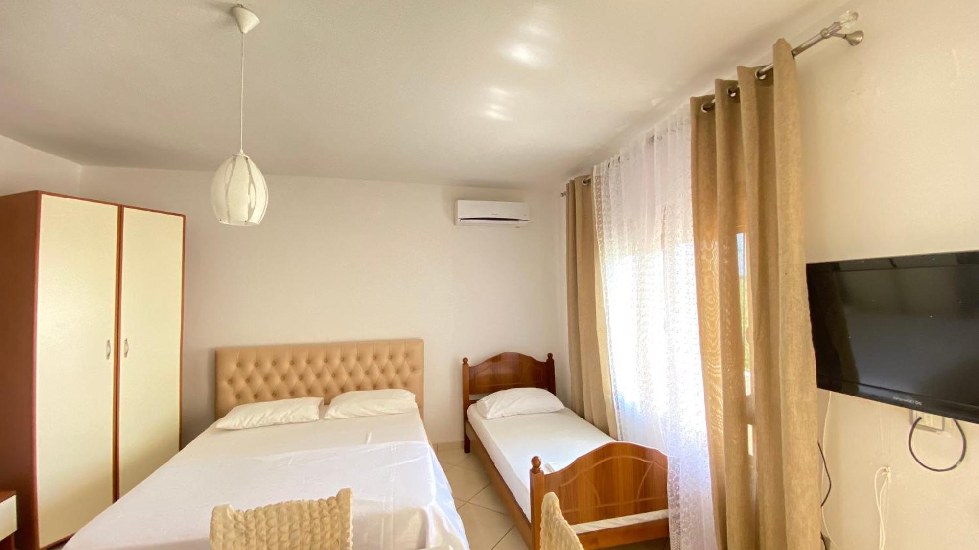 Apartament Radhime Влёра Экстерьер фото