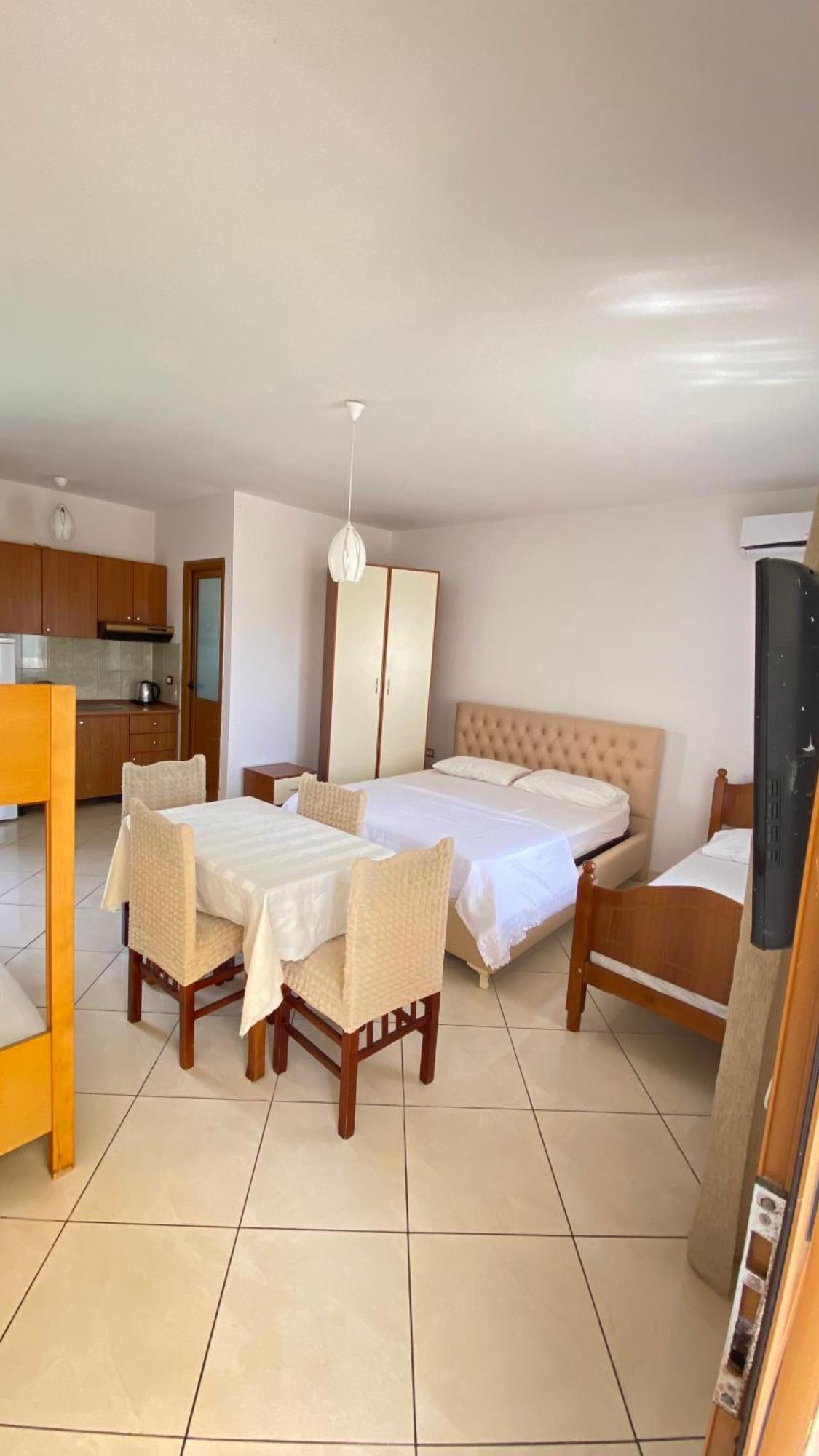 Apartament Radhime Влёра Экстерьер фото