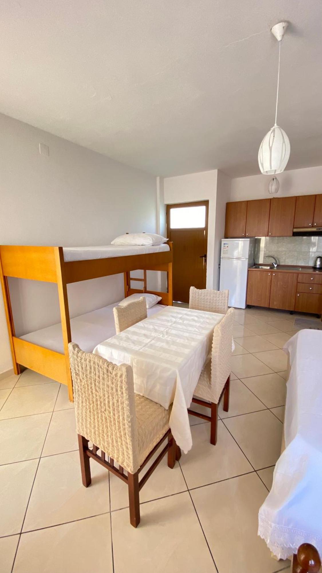 Apartament Radhime Влёра Экстерьер фото
